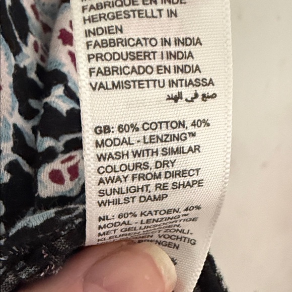 Women's Floral Tunic Top - Black with White and Red Floral Print - Picture 5 of 12